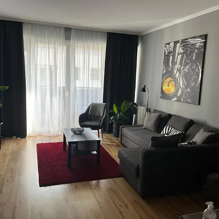 Zip's Beer Aparthotel